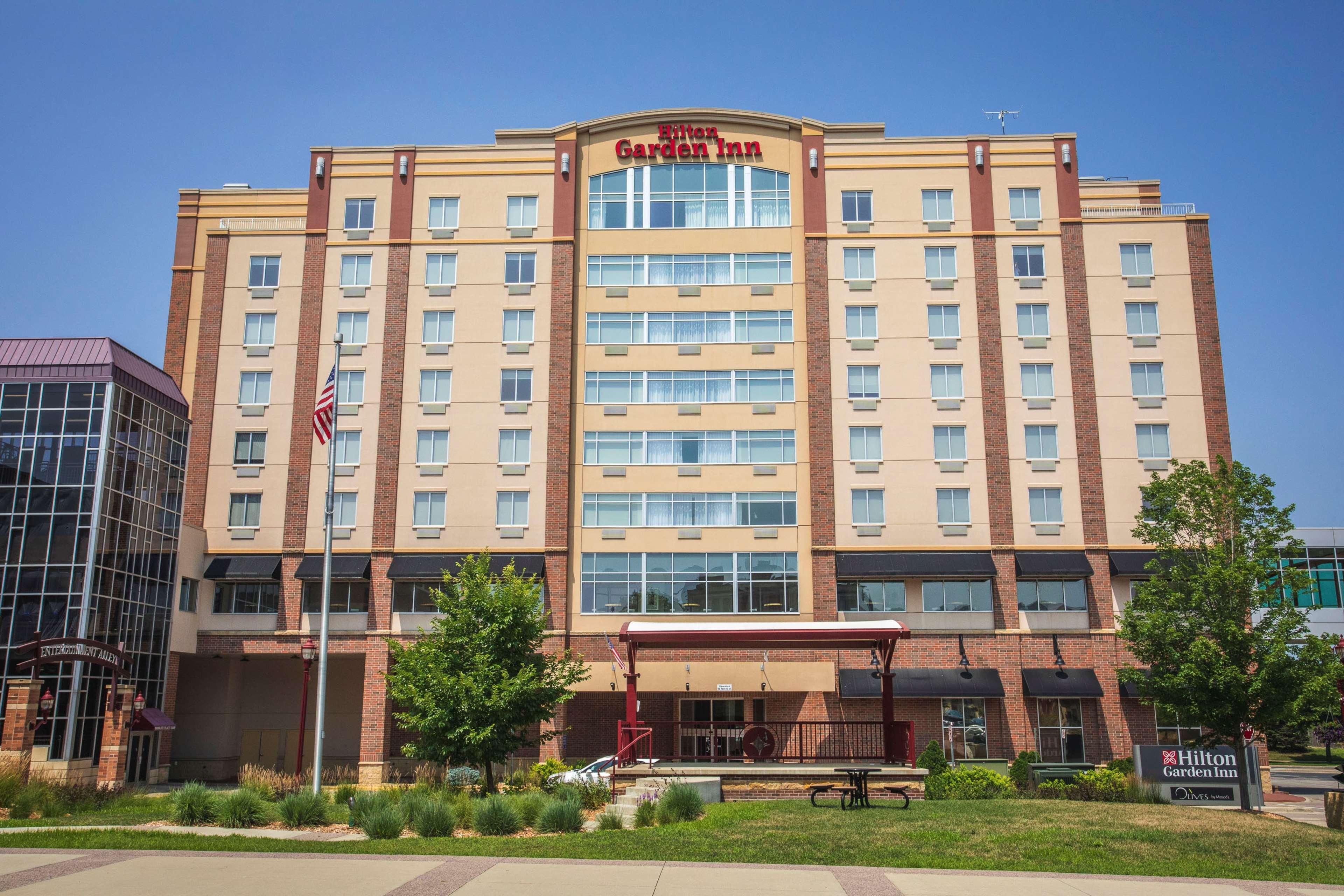 Hilton Garden Inn Mankato Downtown Экстерьер фото