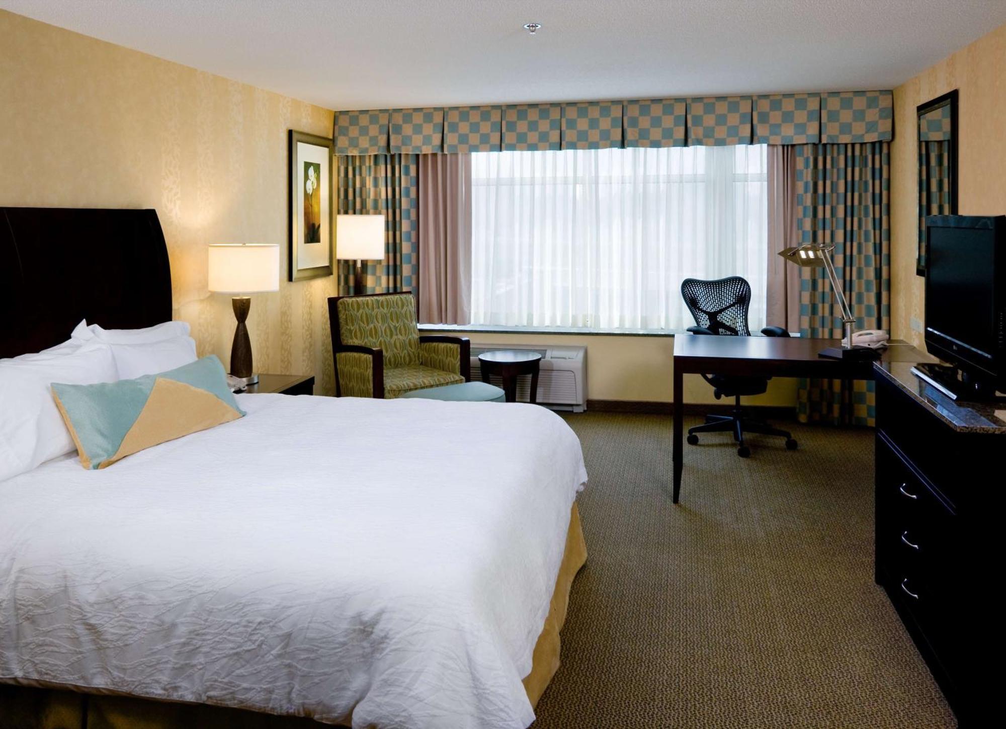 Hilton Garden Inn Mankato Downtown Экстерьер фото